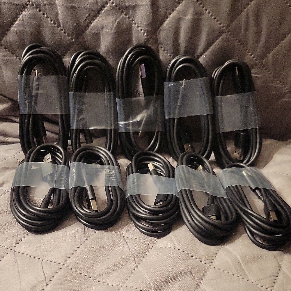Set of 10 Black USB Cables Type C